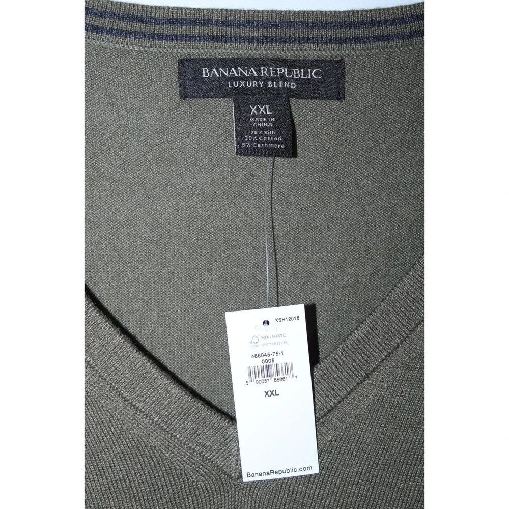 NWT Banana Republic Men's XXL Green V-Neck Luxury Blend Sweater - Picture 4 of 7